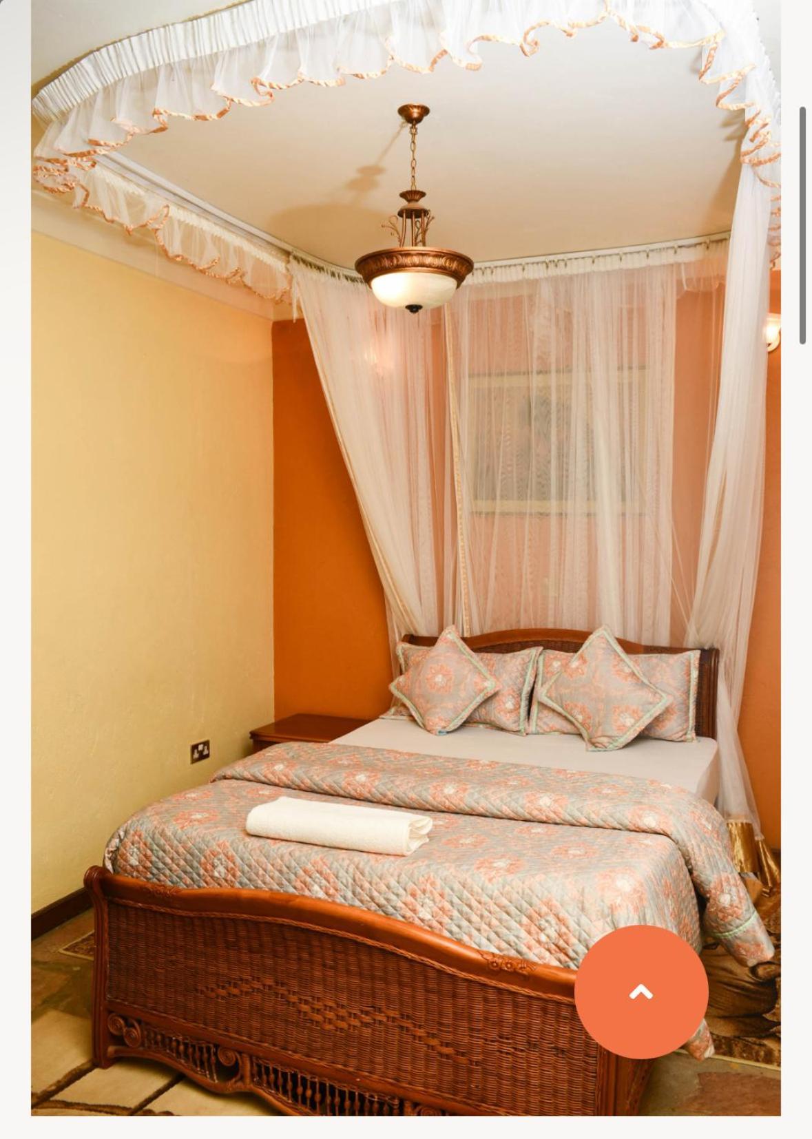 Country Lake Resort Garuga 엔테베 외부 사진