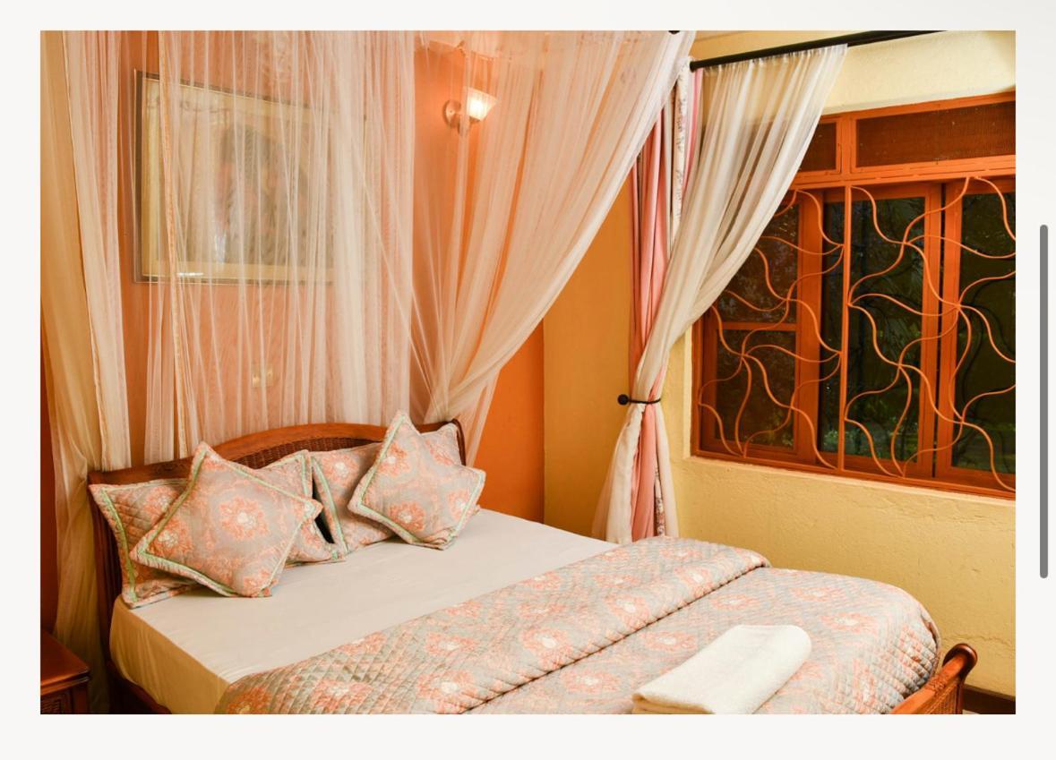 Country Lake Resort Garuga 엔테베 외부 사진