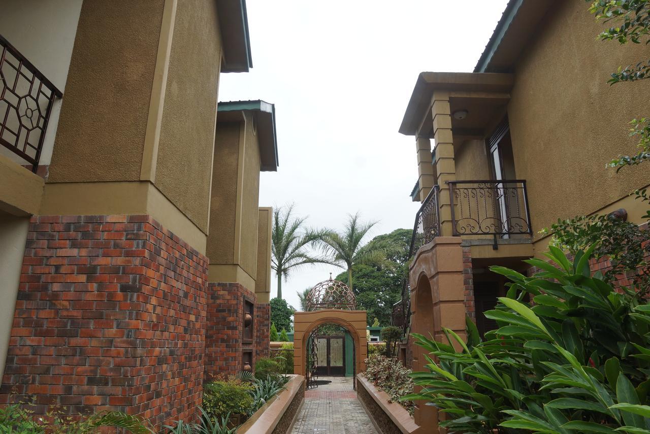 Country Lake Resort Garuga 엔테베 외부 사진