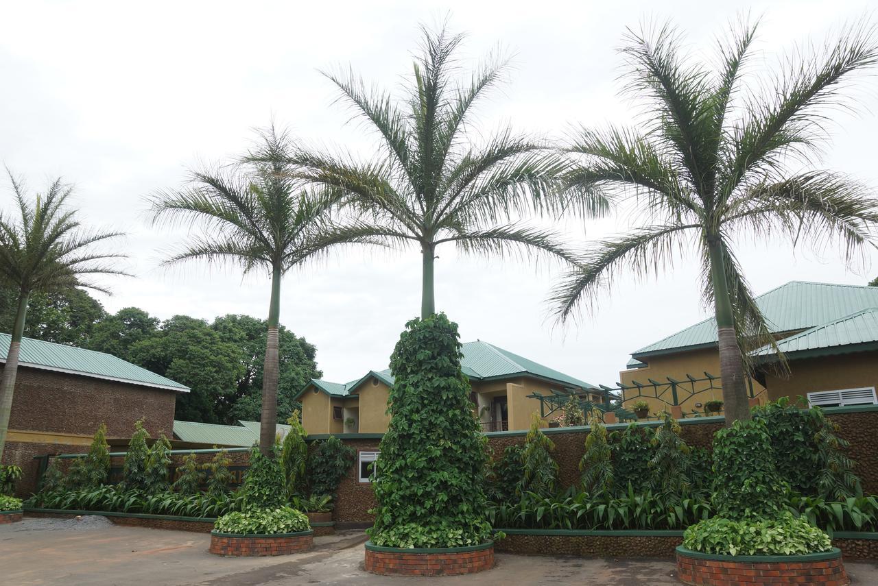 Country Lake Resort Garuga 엔테베 외부 사진
